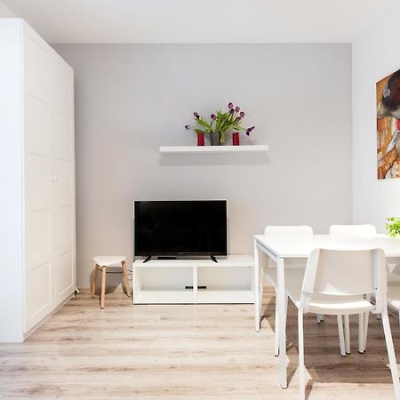 Апартаменты Super Apart Dywizjonu 303 175/8 Варшава Номер фото